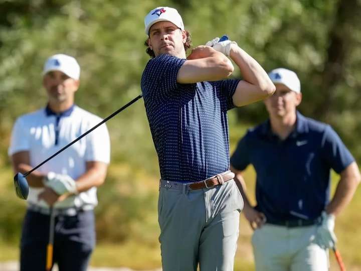 Blue Jays’ Ernie Clement steals the show at MLB Open golf tournament
