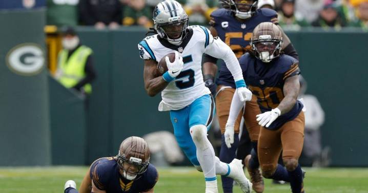 Panthers' Rico Dowdle turns attention on '2 pumps' fine into opportunity to raise funds for charity