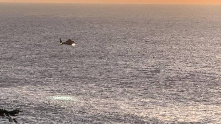 Suspenden búsqueda de hombre que fue arrastrado por las olas en Big sur
