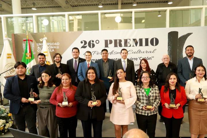 Humberto Casas, de Vanguardia, es reconocido en la edición 26 del Premio de Periodismo Cultural “Catón” de la UAdeC