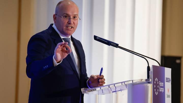 Tellado dice que Feijóo decidirá "rápido" quién será el sucesor de Mazón