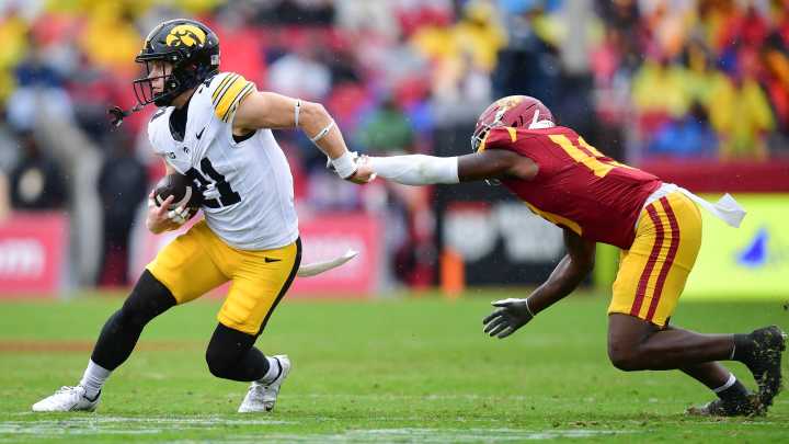 Kaden Wetjen breaks Iowa football return TD record