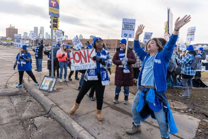 Minneapolis teacher strike averted as district, union reach tentative deal