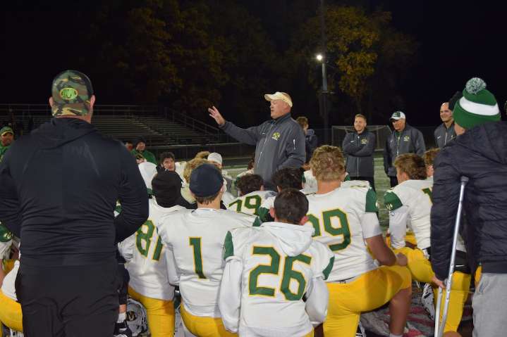 Medina stages dramatic comeback to upset Strongsville, 28