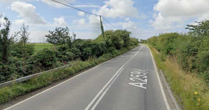 Live: A259 closed by police between Brenzett and Rye after lorry lands in ditch