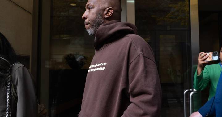 Ex-NBA player Damon Jones pleads not guilty to selling injury secrets, profiting from rigged poker