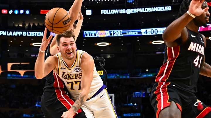 Spurs at Lakers odds, picks and predictions