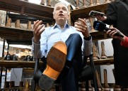 Canadians should see red over another Liberal deficit budget