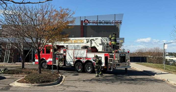 Commercial fire damages cafe in south Denver metro area