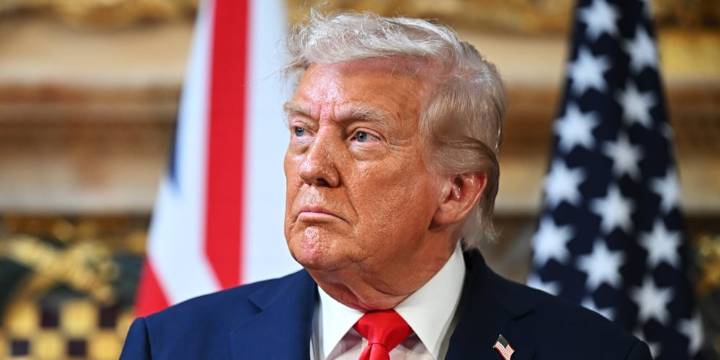 Trump Reacts to Newly Surfaced Jeffrey Epstein Emails Mentioning Him, Calls It a ‘Hoax’: ‘Only a Stupid Republican Would Fall Into That Trap’ | Donald Trump, Jeffrey Epstein | Celebrity News and Gossi