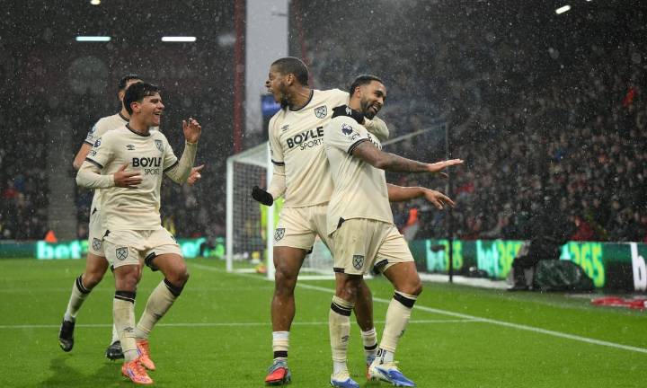 Bournemouth 2-2 West Ham: Callum Wilson scores twice as Hammers climb out of relegation zone