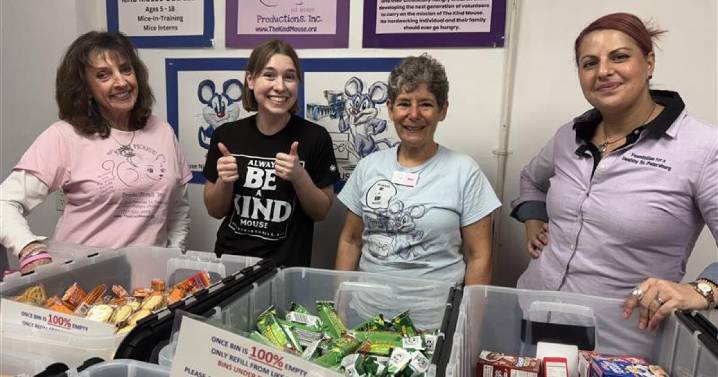 Foundation for a Healthy St. Petersburg celebrates 10 years by giving back