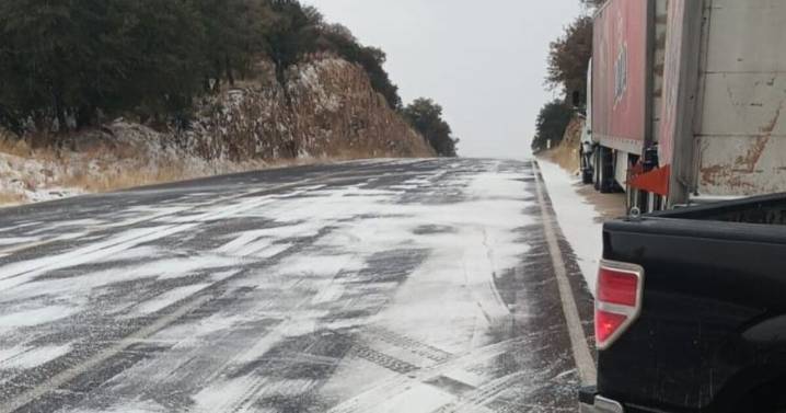 Frente frío 16 se intensifica y forma la primera tormenta invernal en México: ¿Qué estados son los más afectados por lluvias y heladas?