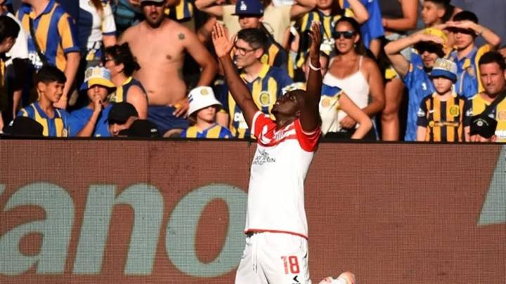Tras el polémico trofeo recibido, Rosario Central cayó en el Gigante de Arroyito frente a Estudiantes