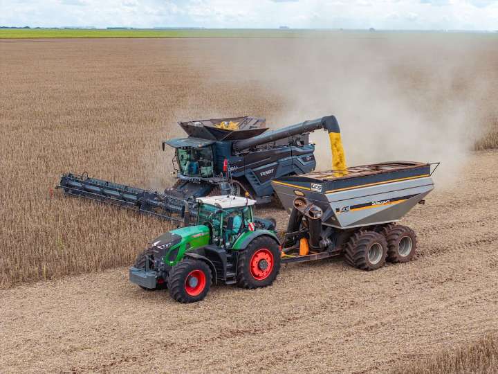 “Era el momento”. Llegó a la Argentina una marca de lujo en maquinaria agrícola