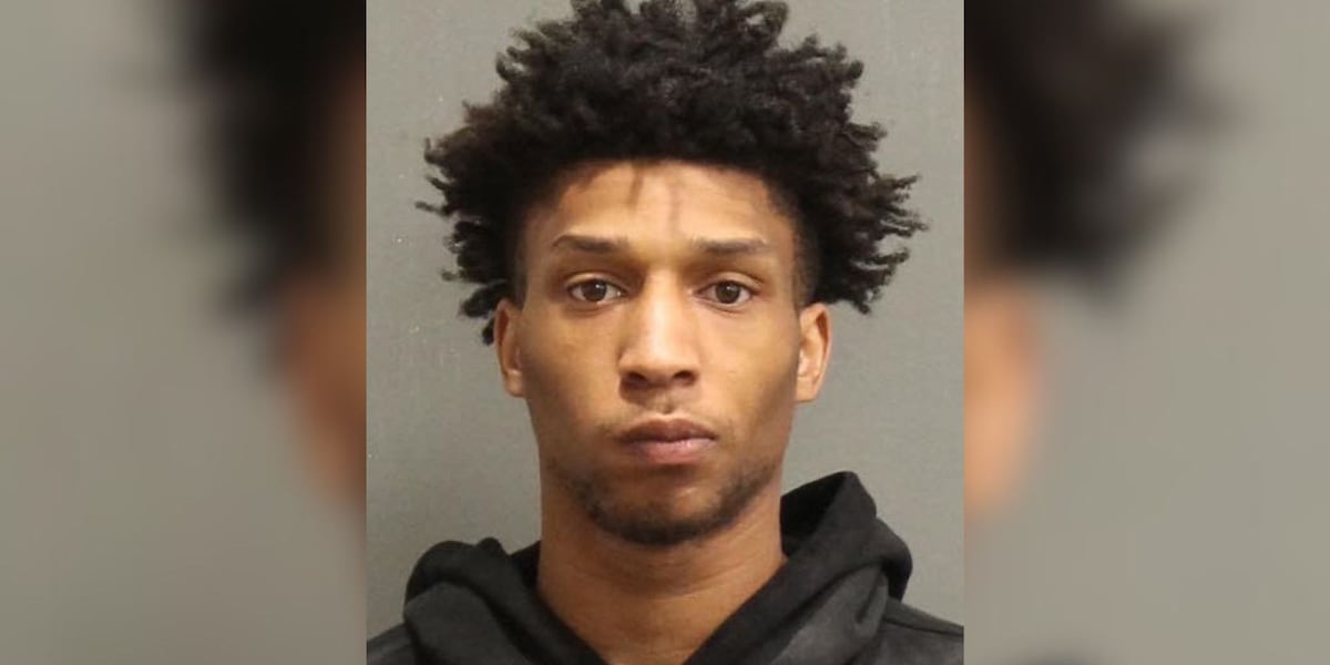 Search underway for suspect who escaped from officers near Nashville hospital