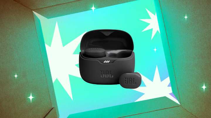 These Noise-Cancelling JBL Earbuds Are $40 Right Now