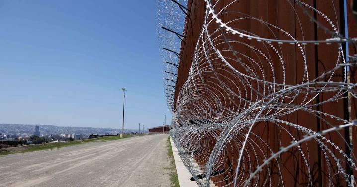 Disminuyen 85% cruces irregulares de migrantes a EE.UU. por Tijuana y Tecate