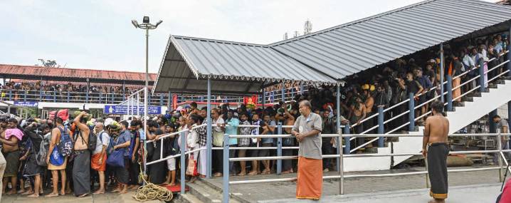 Sabarimala: 2 lakh pilgrims in 48 hours; temple struggles to manage crowd