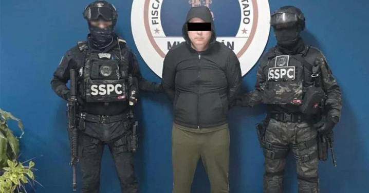 Trasladan a El Altiplano a ‘El Licenciado’, presunto autor intelectual del asesinato de Carlos Manzo