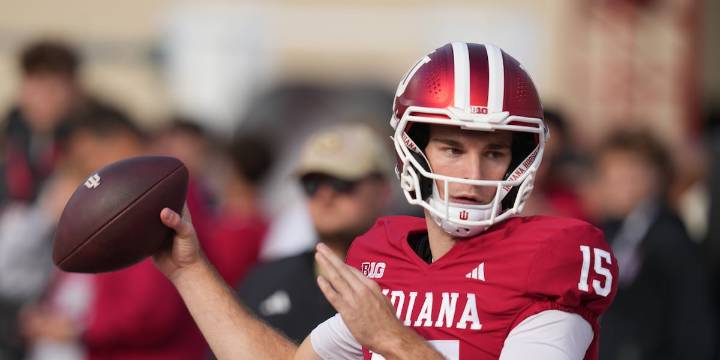 Fernando Mendoza throws 4 TDs to lead No. 2 Indiana over Wisconsin 31