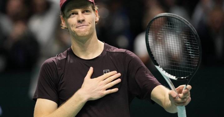 Jannik Sinner replaces Carlos Alcaraz at No. 1 with the year-ending top spot still uncertain