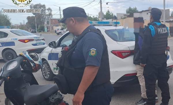 Detienen a un joven en Trelew por circular en una moto robada
