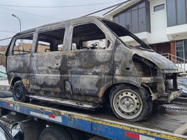 Fiscalía inicia investigación por agresión a fiscalizadores de la ATU e incendio de minivanes