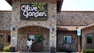 Olive Garden 2025 Veterans Day deals near me today? How to get a free meal
