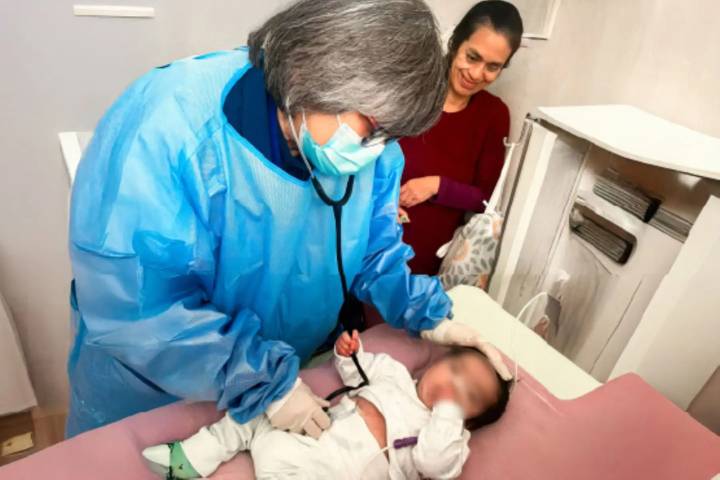 Bebé que perdió el 90 % del abdomen logró sobrevivir tras operación en H. Dos de Mayo