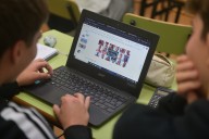 Altxa Burua y otros colectivos cuestionan la jornada del Parlamento sobre infancia y tecnología