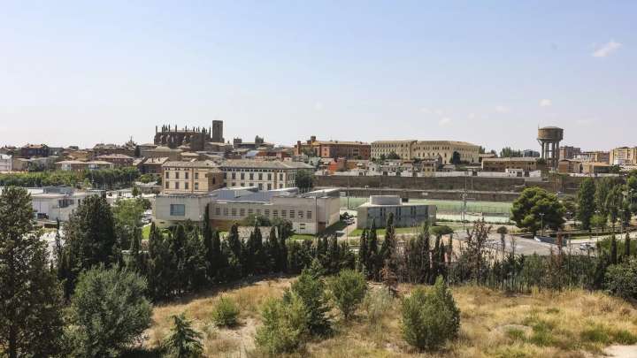 Concentración para reclamar la "dignidad de los barrios" de Huesca