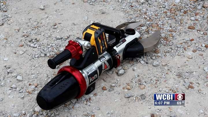 Monroe Co. FD receives grant from 4 County for new power cutter