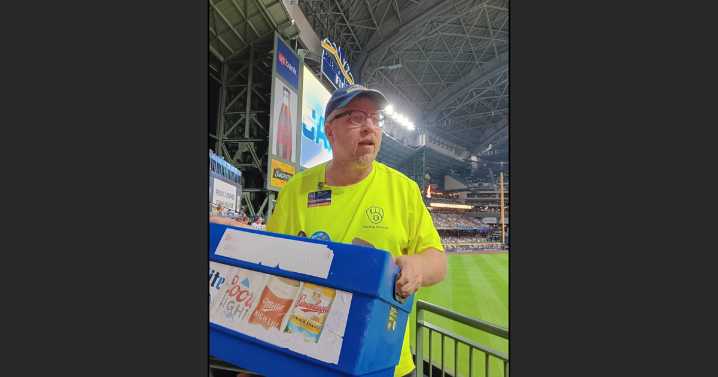 Milwaukee vendor Ryan Strnad drops governor bid, endorses David Crowley