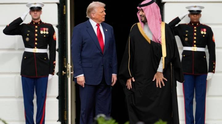 Trump welcomes Saudi crown prince with military honour as both sides eye defence to nuclear deals