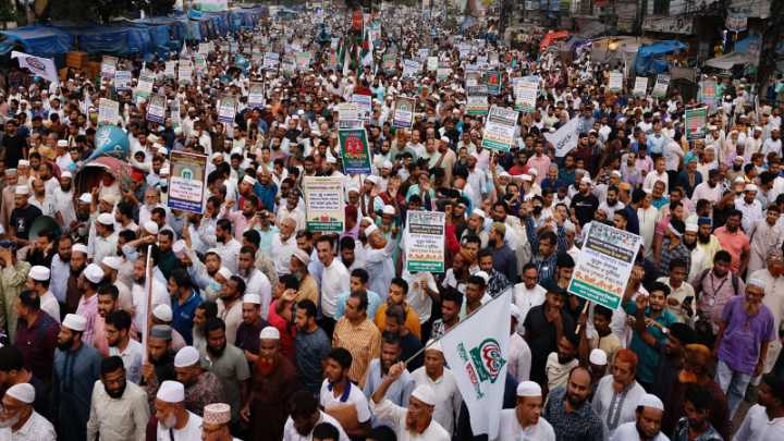 Violence erupts at start of Bangladesh election campaign