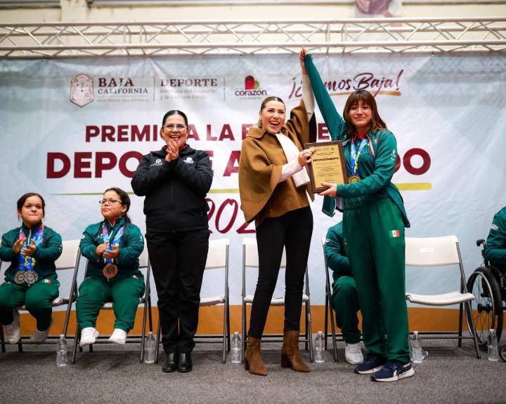 Reconocen a deportistas de BC por desempeño en Paralimpiada Nacional