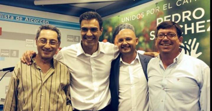 La UCO registra el Ayuntamiento de Dos Hermanas por el contrato del asesor de Sánchez que cobraba sin trabajar