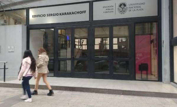 La UNLP otorgará un bono extraordinario de $150.000 a los nodocente