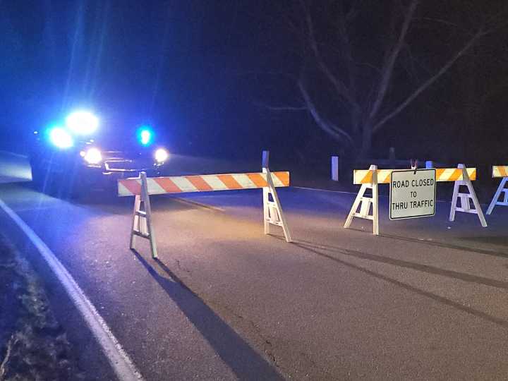 Fatal crash closes road in Freetown