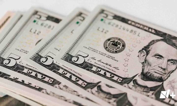 Precio del dólar de 13 de noviembre se mantiene entre 233 bolívares