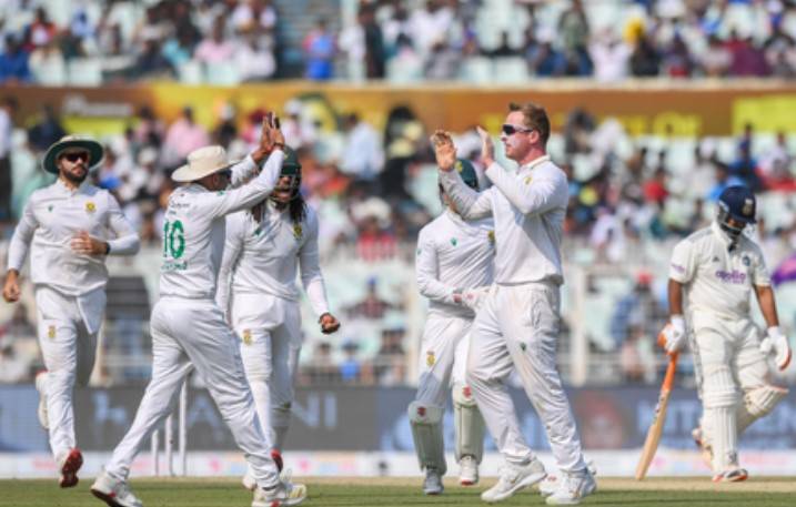 South Africa register 30-run win in Kolkata Test