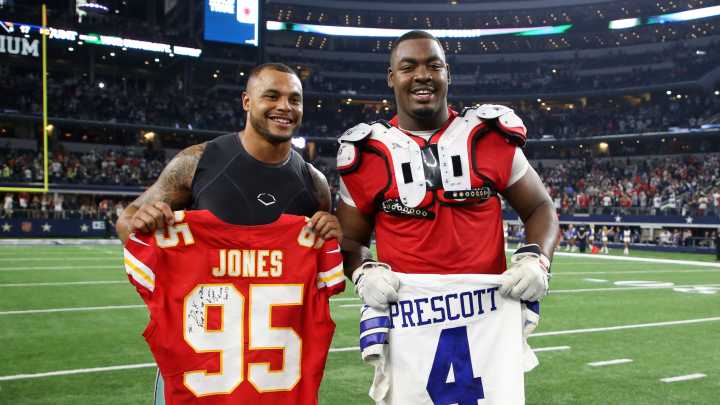 How to watch every Thanksgiving NFL game today