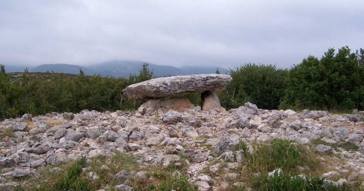 ¿Por qué aquí y quién lo colocó? El misterio que guarda Rodellar (Huesca) después de 4.000 años