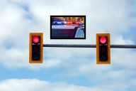 What To Do When Emergency Vehicles Approach At Red Lights