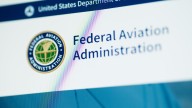 FAA gives $10K bonuses to controllers, technicians with perfect attendance during shutdown