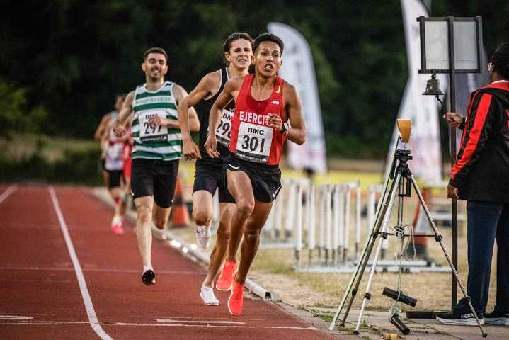 tleta Ronald Mamani representa a la región en destacada gira europea