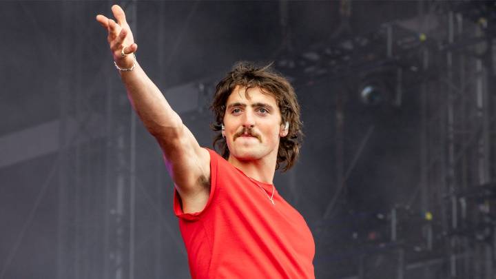 Benson Boone jokes about Grammy snub for his 'Mystical Magical' song