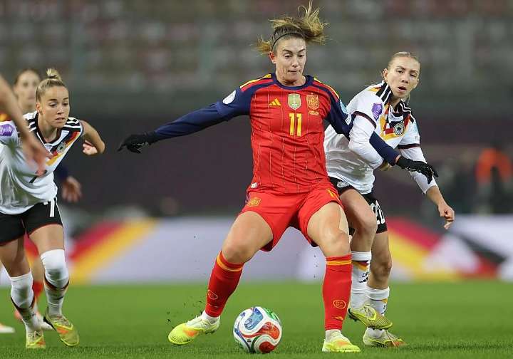 España y Alemania empatan en la final de Ida