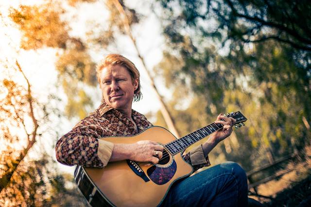 Darren Coggan is Home for Christmas at Morning Melodies